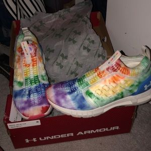 Under Armour Sneakers